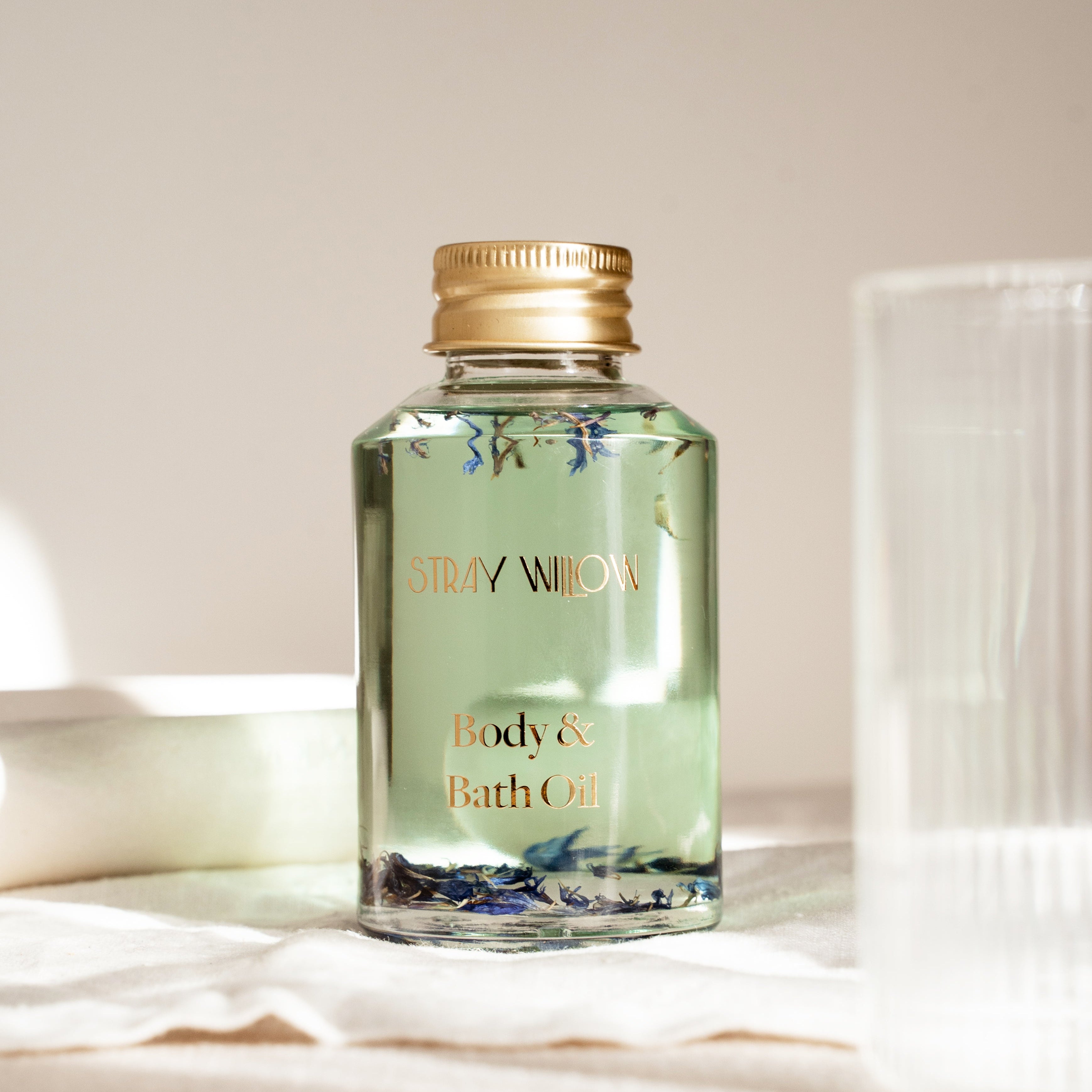 Stray Willow Idle Falls body and bath oil with grapefruit, ylang ylang and blue tansy for balancing skin hydration