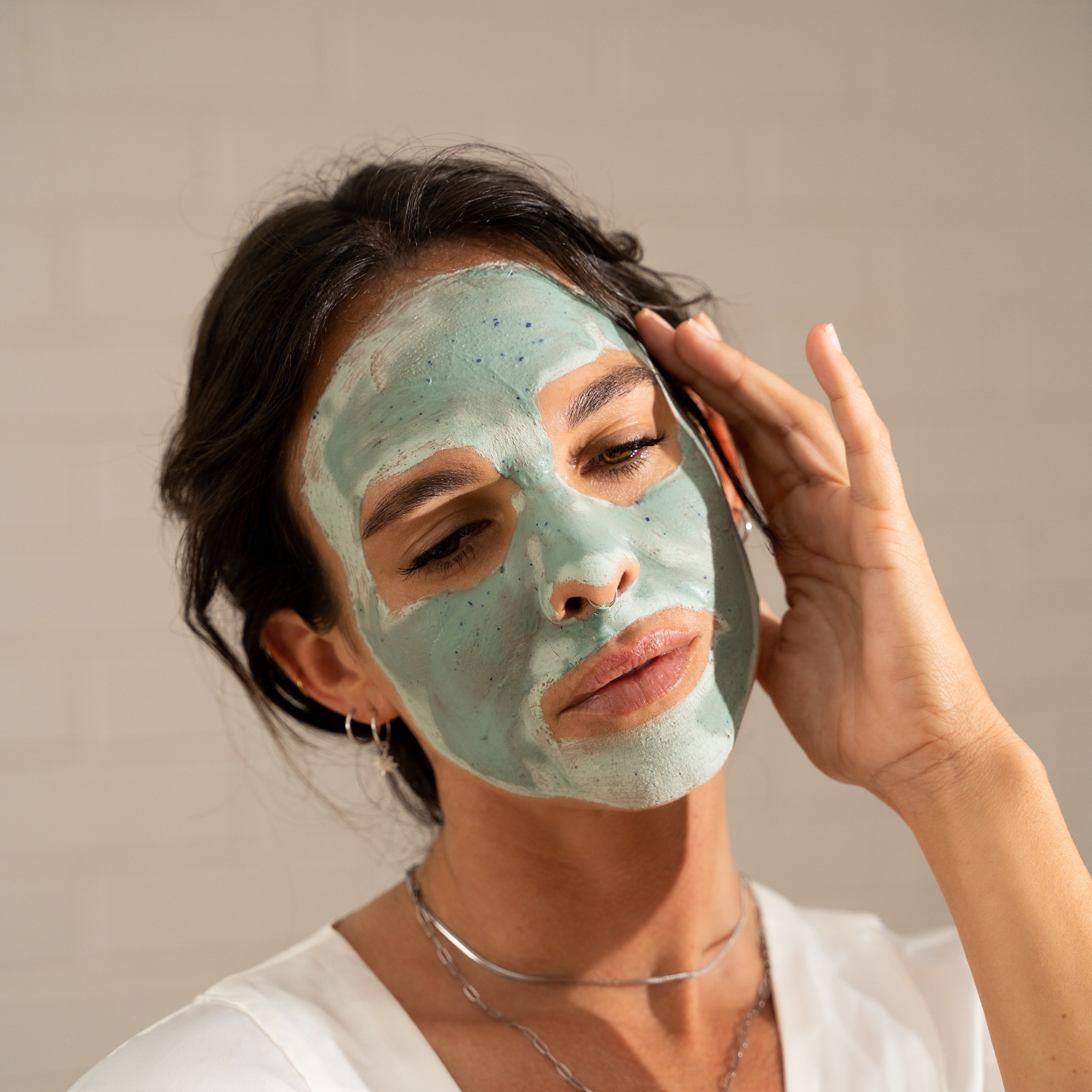 Stray Willow Green Smoothie clay facial mask for detoxifying and refreshing skin