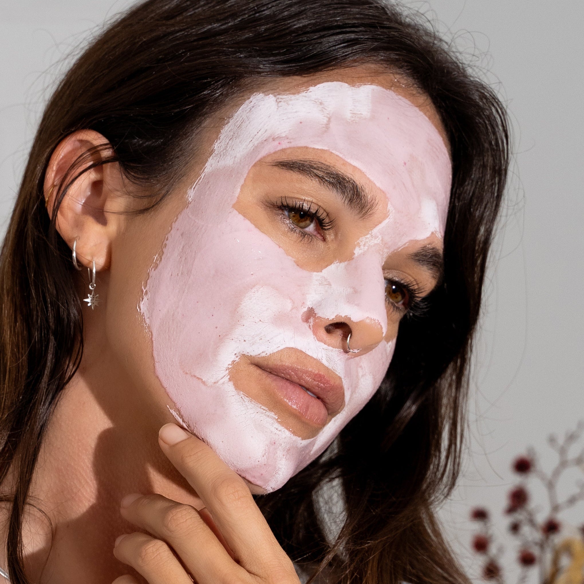 Stray Willow Pink Vitamin C clay facial mask for brightening and radiant skin