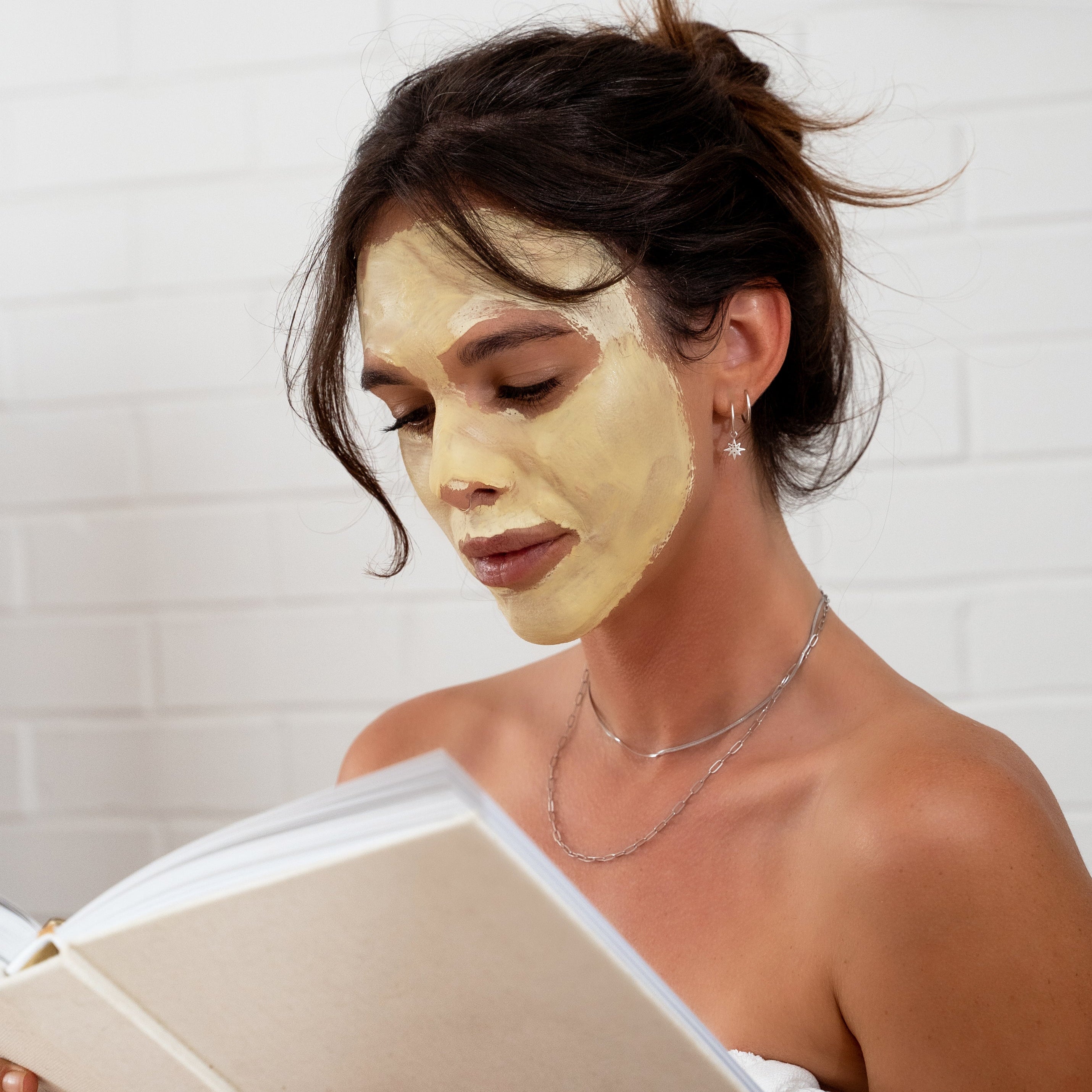 Stray Willow Golden Glow pocket duo “A Little Something” for radian Natural Skincare Duo Golden Glow Face Mask and Shimmer Bath Salts
