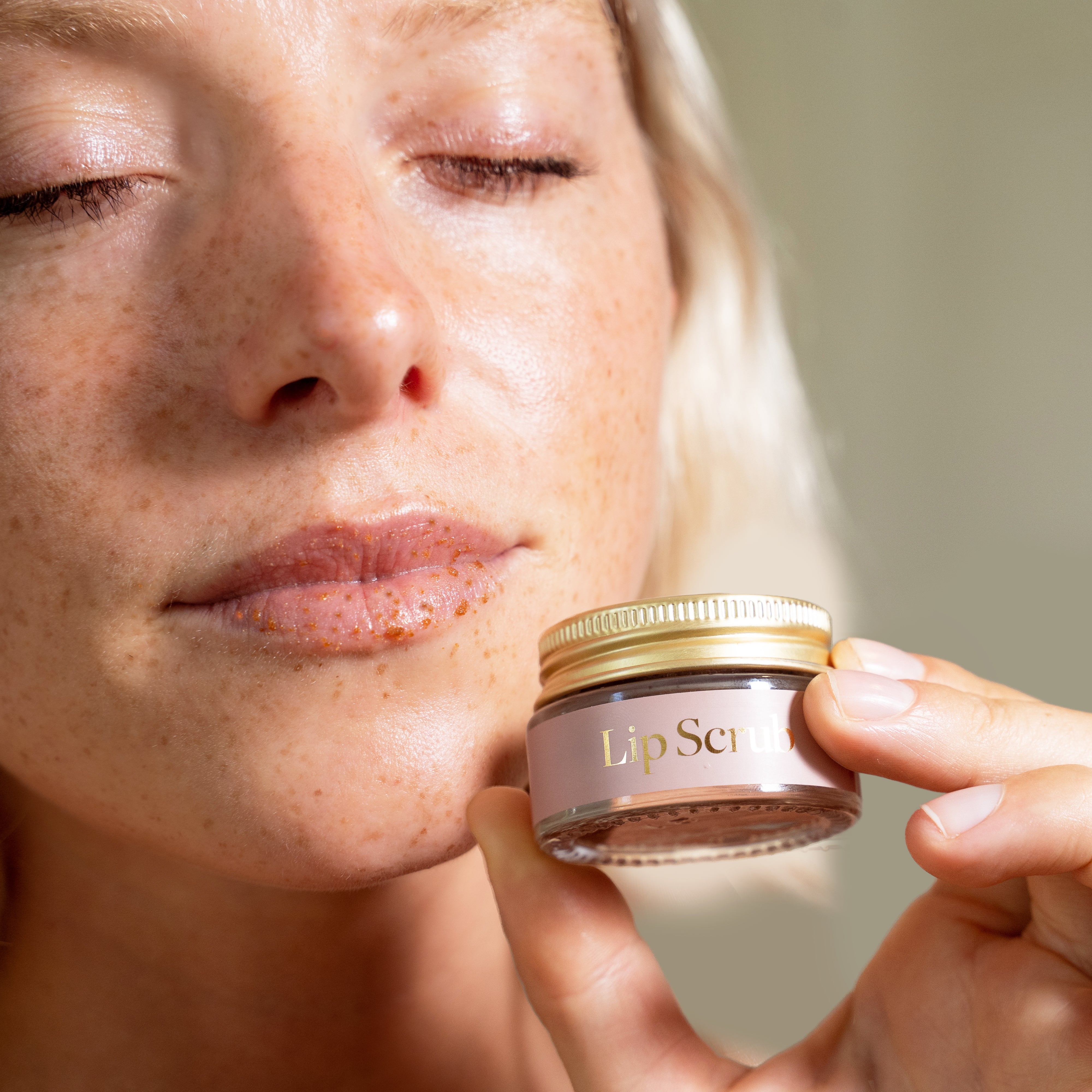 Weekend Away Essentials Hamper